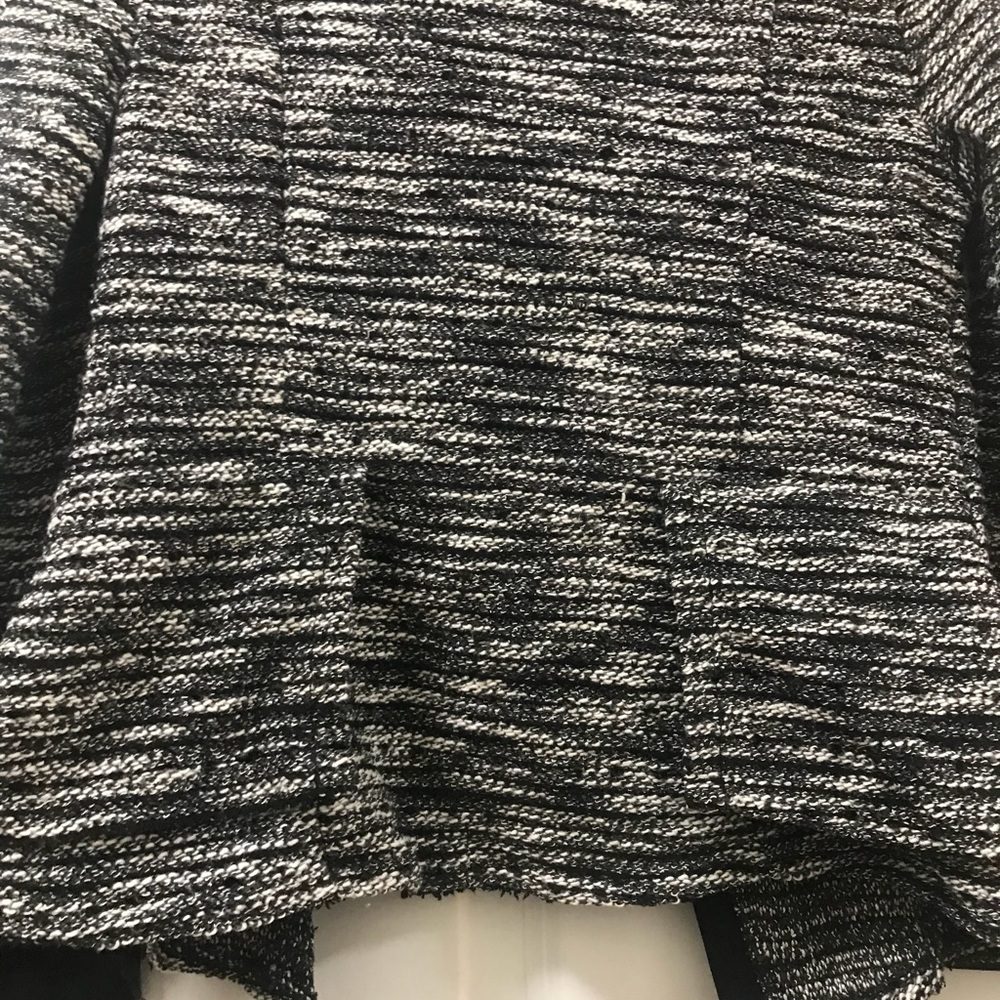 Pleated jacket - Picture 4 of 4